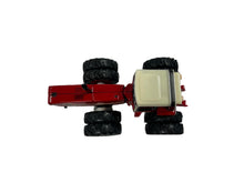 Load image into Gallery viewer, 1/64 International Harvester 3588 2+2 Tractor- Prestige