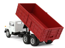 Load image into Gallery viewer, 1/64 1980s International Grain Truck with Tandem Axle & White Cab