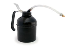 Load image into Gallery viewer, Case IH 1-Pint (500ml) Lever Oil Can Flexible 9" Wire Braided Sprout