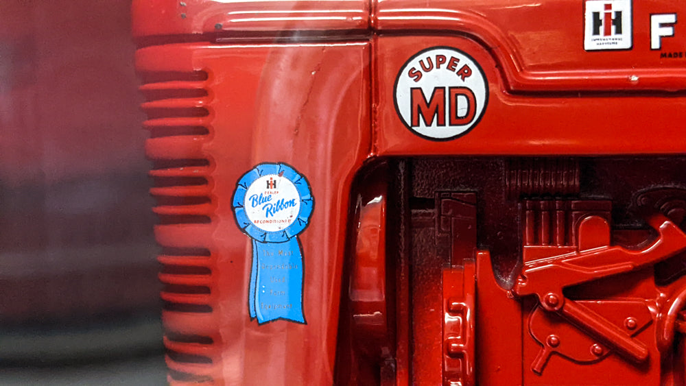 1/16 Farmall Super MD Diesel NF with Blue Ribbon Decal, ERTL Prestige