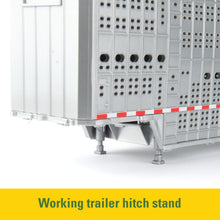 Load image into Gallery viewer, 1/32 Freightliner™ Semi with Livestock Trailer and Cattle