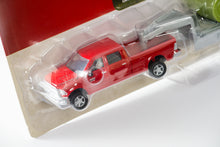Load image into Gallery viewer, 1/64 Dodge Ram Pickup W/Gooseneck Trailer & Bales