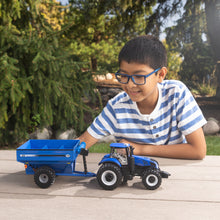 Load image into Gallery viewer, 1/32 New Holland Genesis T8.355 Tractor with J&amp;M Grain Cart
