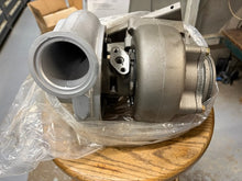 Load image into Gallery viewer, Complete CNH Reman Turbo Charger - 48103673R
