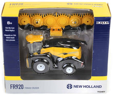 Load image into Gallery viewer, 1/64 New Holland FR920 Self-Propelled Forage Harvester

