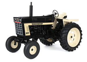 1/8 International 1066 Tractor with Wide Front & Rear Fenders, Black Version