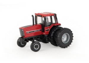 1:64 International Harvester® 5488 with Rear Duals