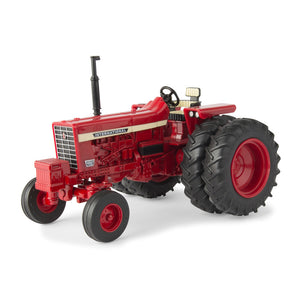 1/32 International Harvester Farmall 756 Wide With Duals