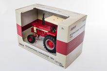 Load image into Gallery viewer, 1/32 International Harvester 1066
